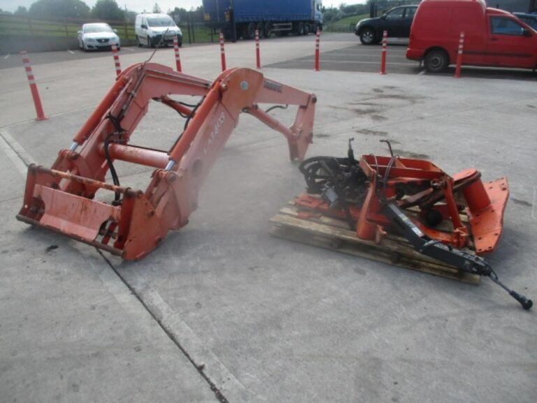 KUBOTA LA1403 — photo 4