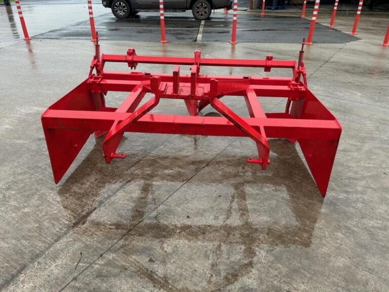 2020 MASSEY FERGUSON 120 — photo 2