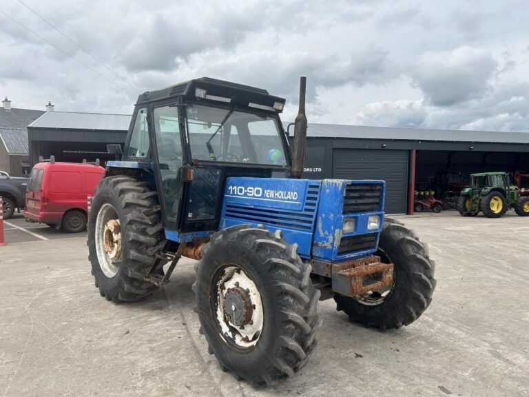 2004 NEW HOLLAND 110-90 — photo 2