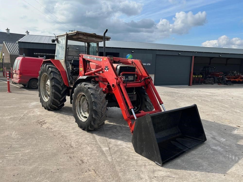 2001 MASSEY FERGUSON 390 — photo 7