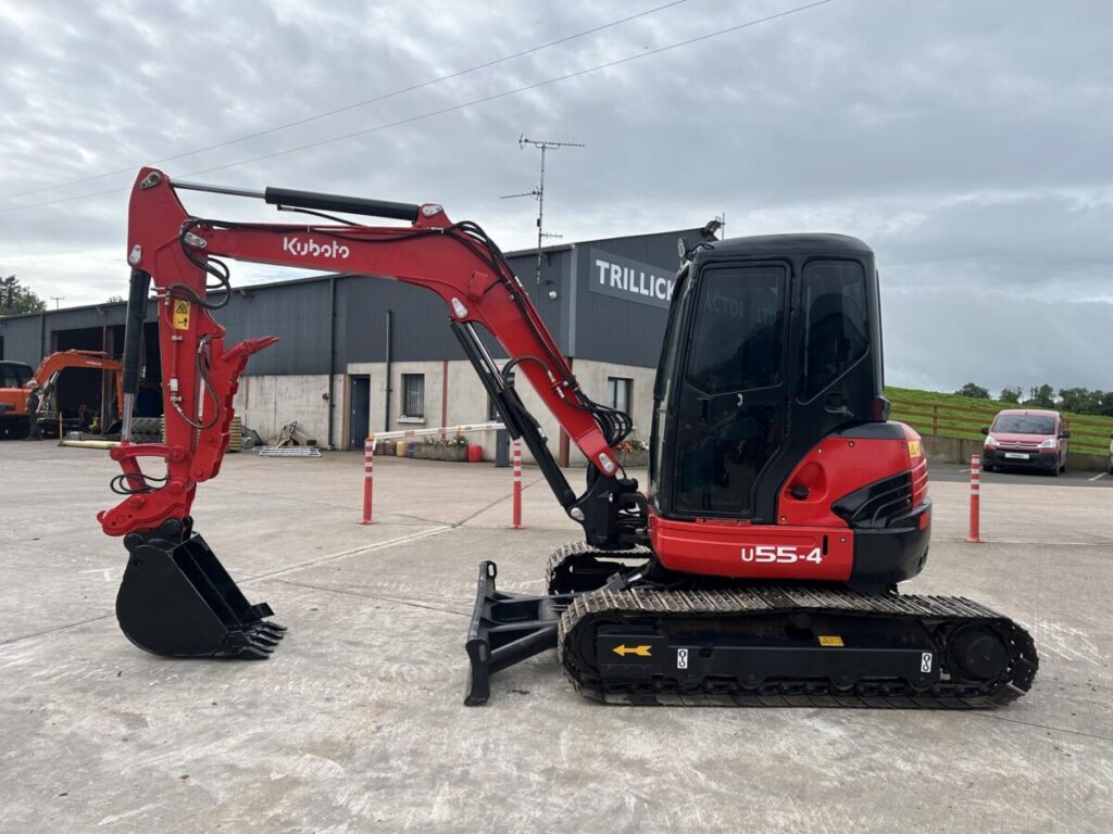2017 KUBOTA U55-4 — photo 4