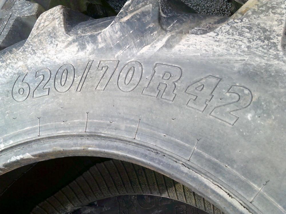 Tires BKT x2 BKT620/70R42 — photo 2