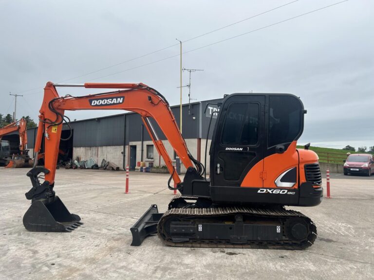 2020 DOOSAN DX60-9C — photo 5
