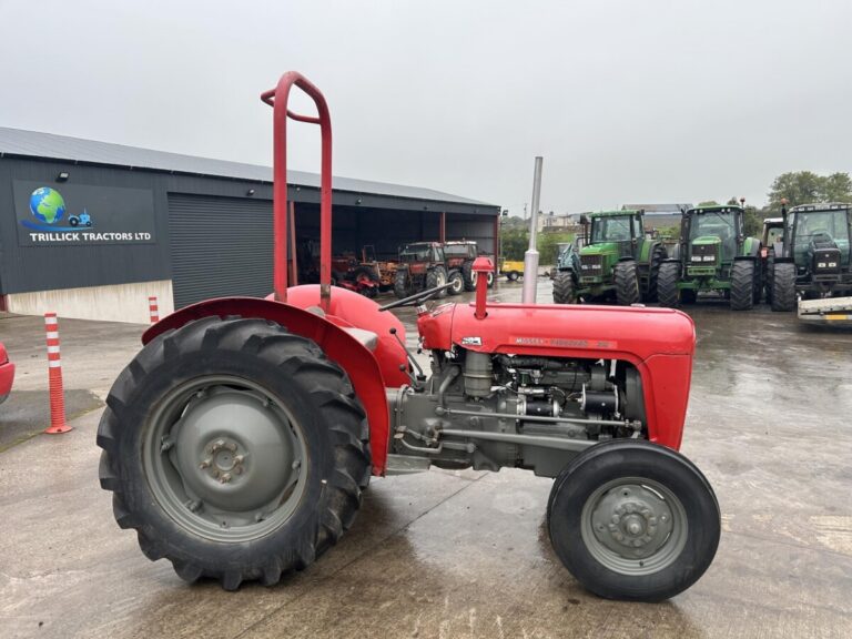 1961 MASSEY FERGUSON 35 — photo 1