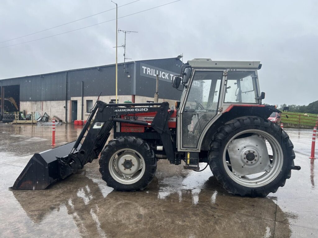 1997 MASSEY FERGUSON 382 — photo 4
