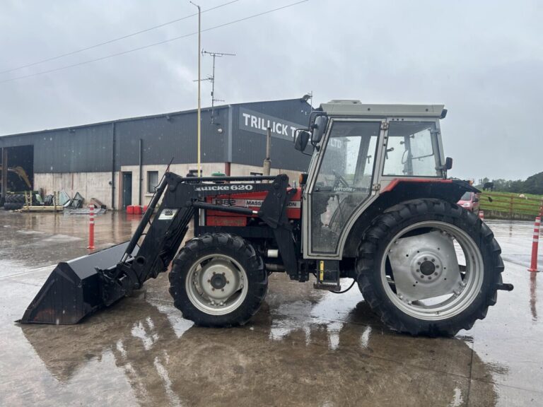 1997 MASSEY FERGUSON 382 — photo 4