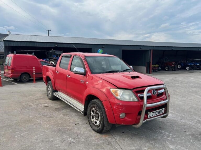 2007 TOYOTA HILUX — photo 1