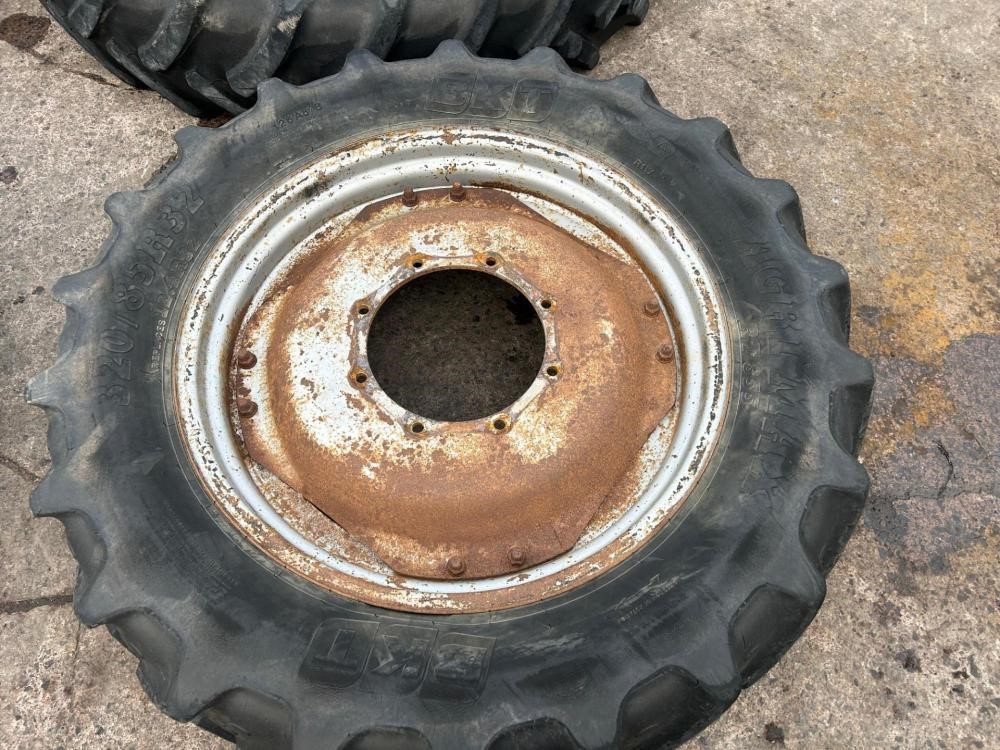 Tires X4 WHEELS TO SUIT MF, FIAT OR CASE — photo 4