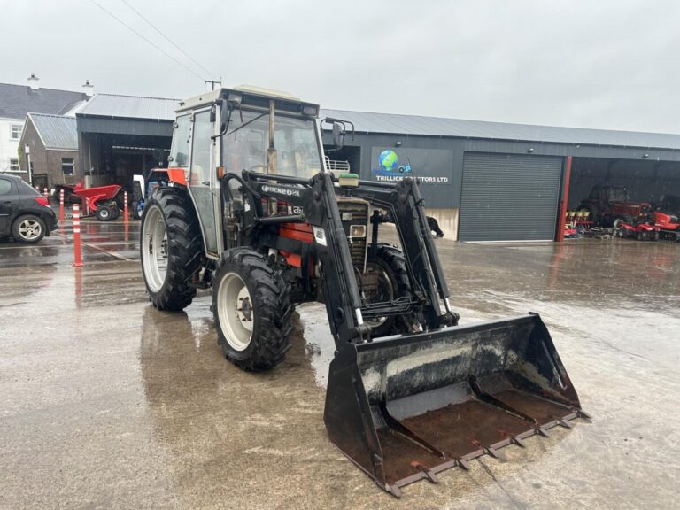 1997 MASSEY FERGUSON 382 — photo 2