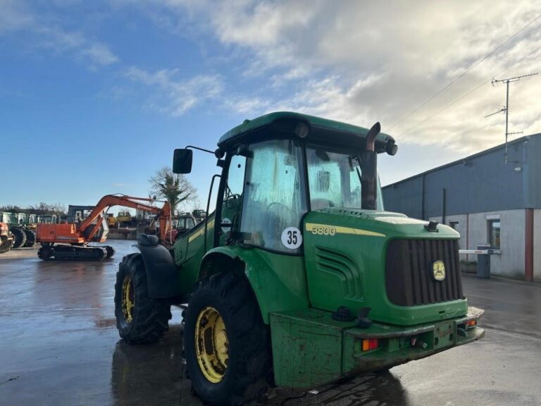 2002 JOHN DEERE 3800 — photo 5