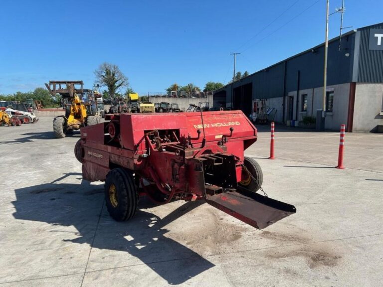 1990 NEW HOLLAND HAYLINER 376 — photo 4
