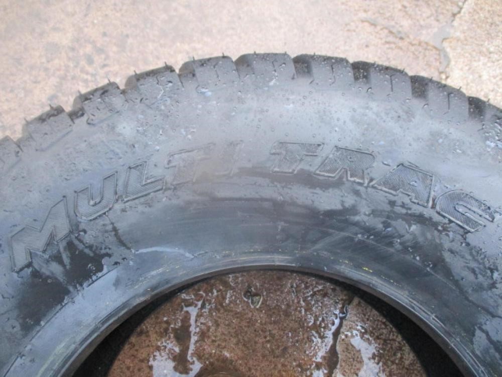 Tires MULTITRAC 33×12.50-16.5 NHS — photo 4