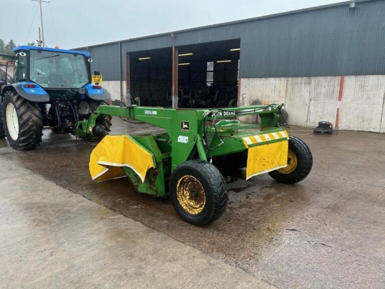 1995 JOHN DEERE 1350 — photo 5