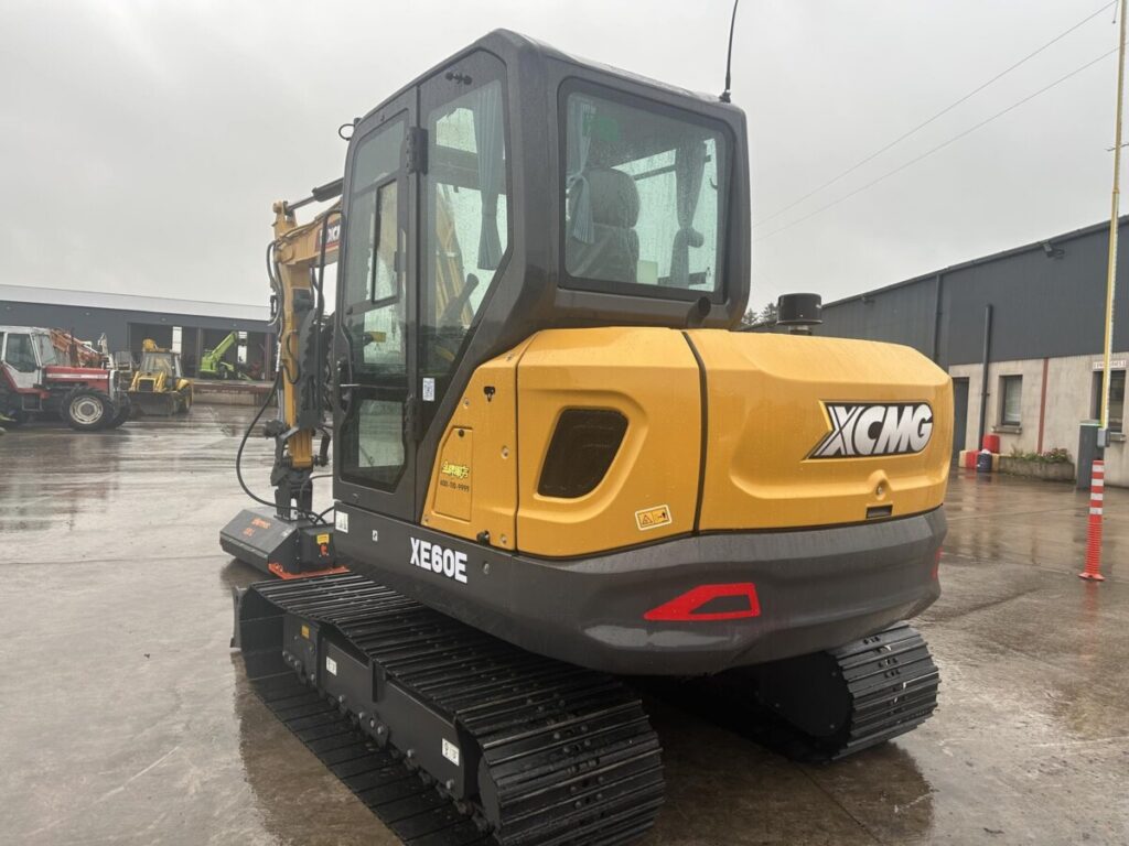 2026 XCMG XE60E — photo 6