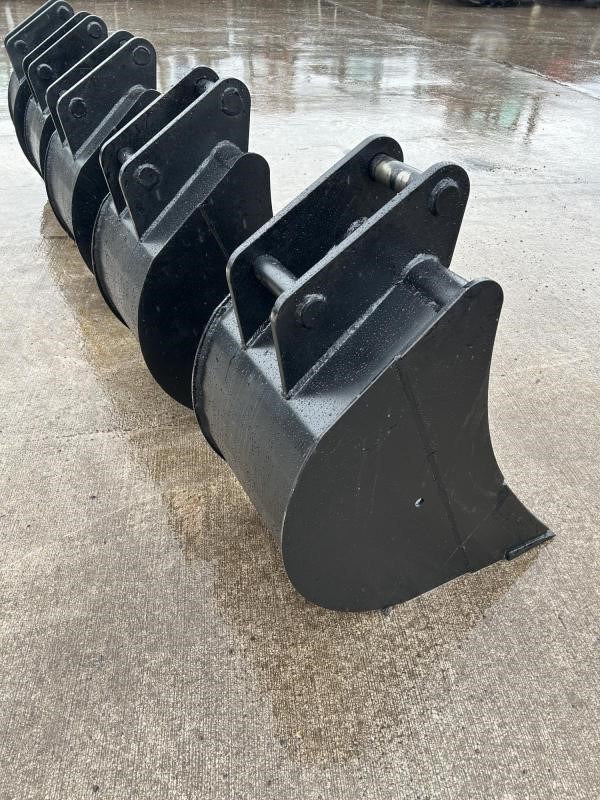 2026 Hammer/Breaker – Hydraulic NEW TT 18′ BUCKETS — photo 3
