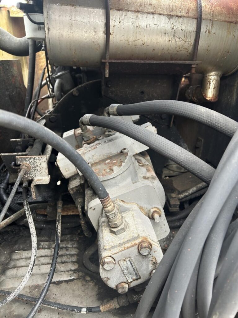 1990 HITACHI EX60 — photo 8