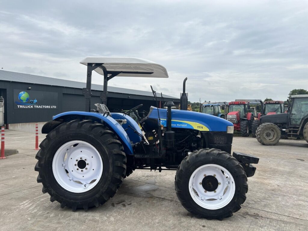 2011 NEW HOLLAND TT75 — photo 1