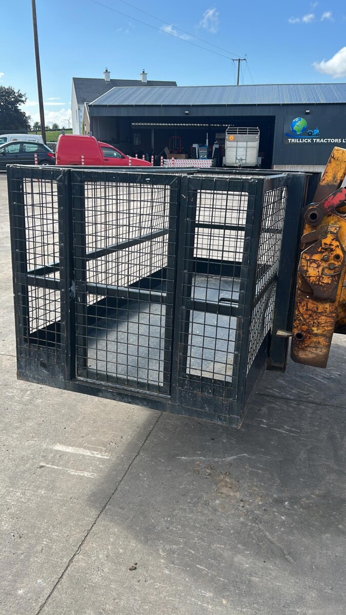 2023 JCB 20D — photo 6