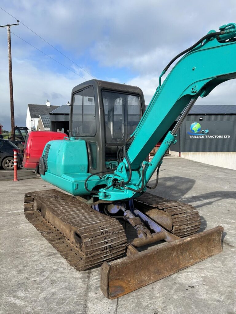 2000 KOMATSU PC40 — photo 3