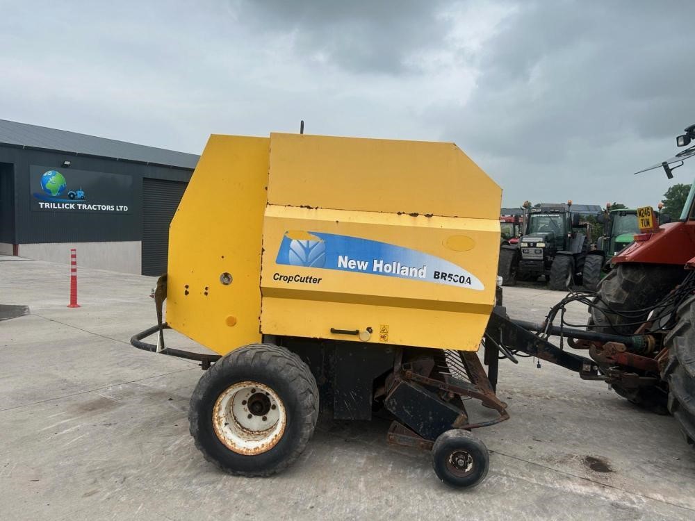 2006 NEW HOLLAND BR560A — photo 1
