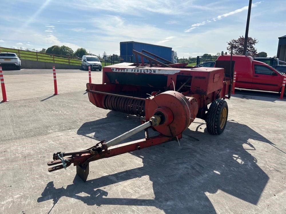 1993 MASSEY FERGUSON 128 — photo 2