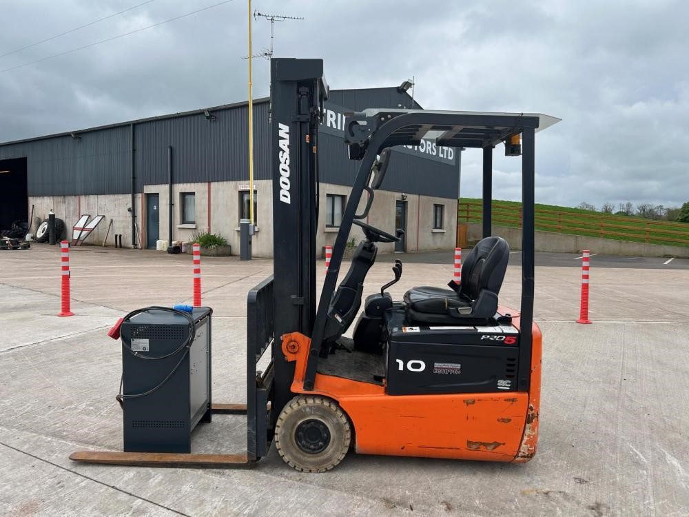 2007 DOOSAN B10R-5 — photo 4