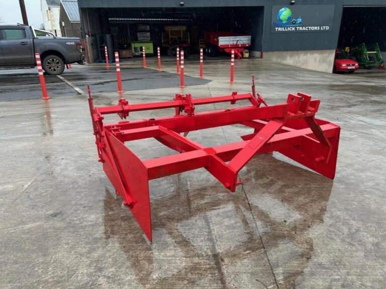 2020 MASSEY FERGUSON 120 — photo 1