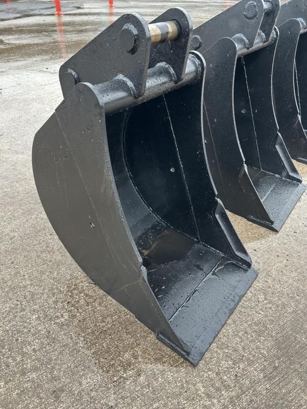 2026 Hammer/Breaker – Hydraulic NEW TT 18′ BUCKETS — photo 2