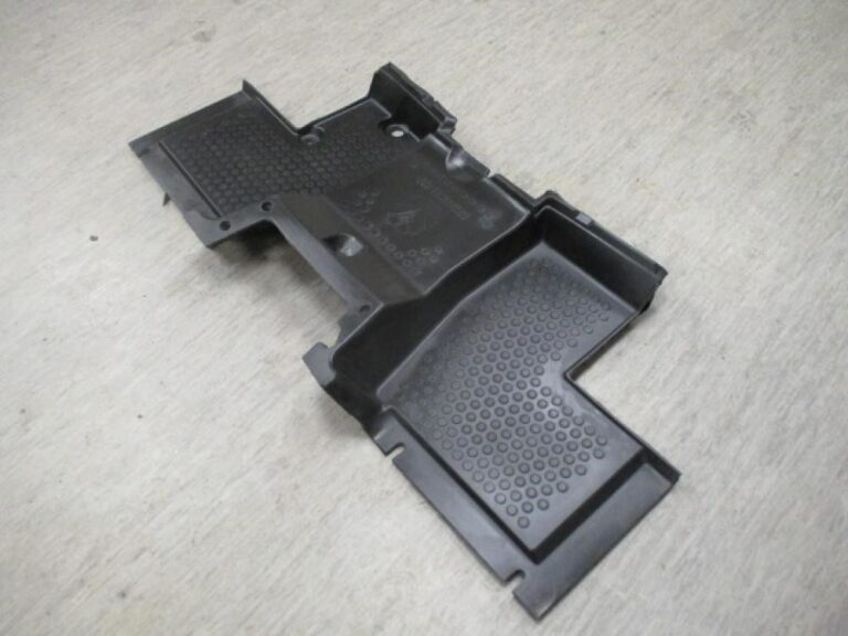 2025 Hitch NEW HOLLAND FIAT FLOOR MATT — photo 4