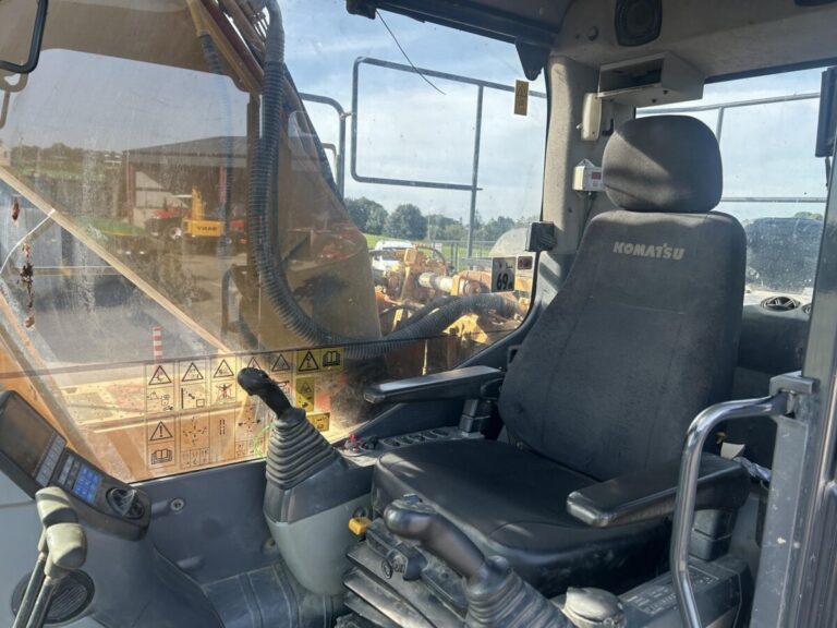 2010 KOMATSU PC210-8 — photo 11