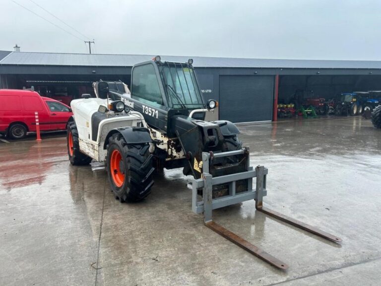 2004 BOBCAT T3571 — photo 2