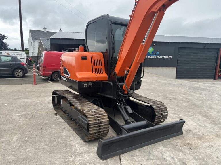 2020 DOOSAN DX60-9C — photo 3