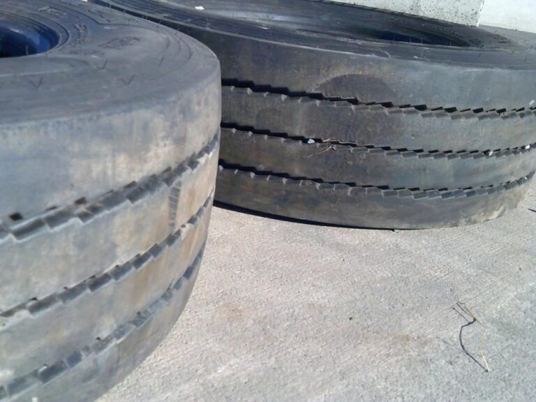 Tires HANKOOK 245/70R17.5 — photo 2